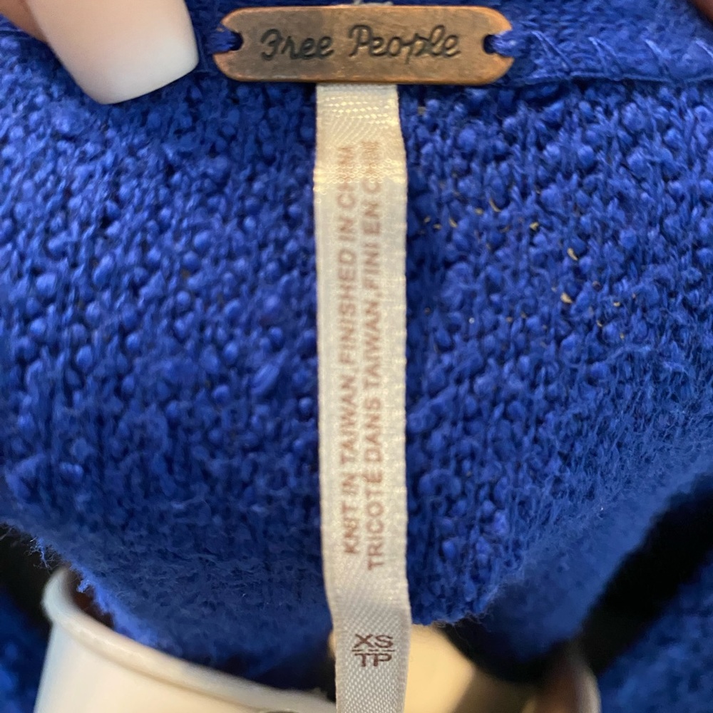 free people blue jumper crop popcorn sweater - Picture 9 of 9